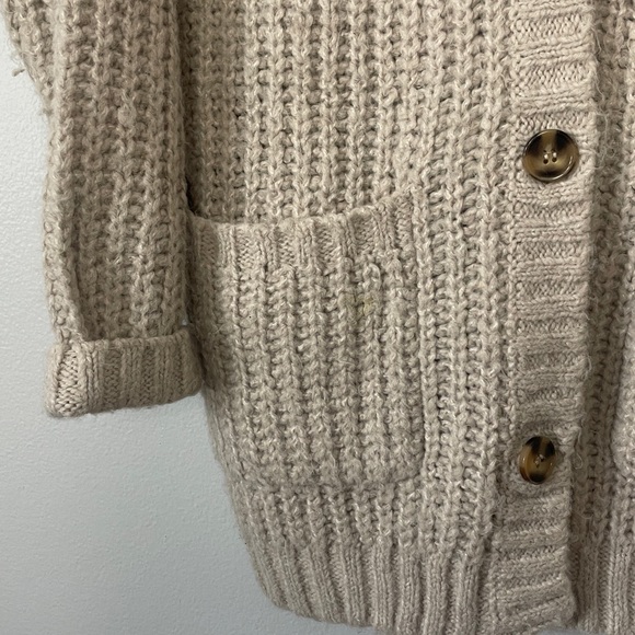 Saltwater Luxe Oatmeal Cardigan Sweater Size Small - Picture 7 of 14